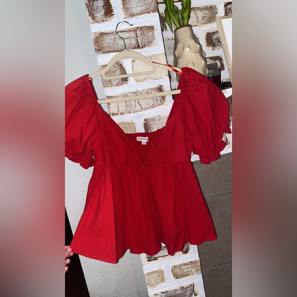 Cute hot red boutique top